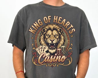 Camiseta gráfica King of Hearts Casino Lion, camiseta vintage de póker de Las Vegas.