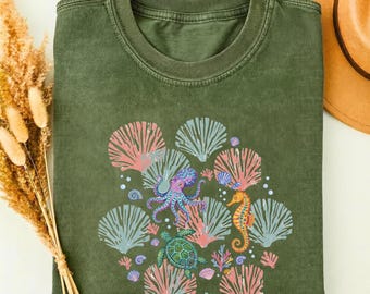 Ocean Animals Shirt, Sea Turtle Octopus Seahorse Tee, Coastal Beach Graphic Shirt, Marine Life Gift, Summer Vacation Tee