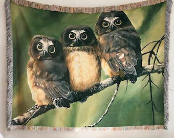 Baby Owls Woven Blanket, Cute Owlets Couch Throw, Cottagecore Decor, Woodland Animal Art, Nature Wall Tapestry, Gift for Bird Lovers