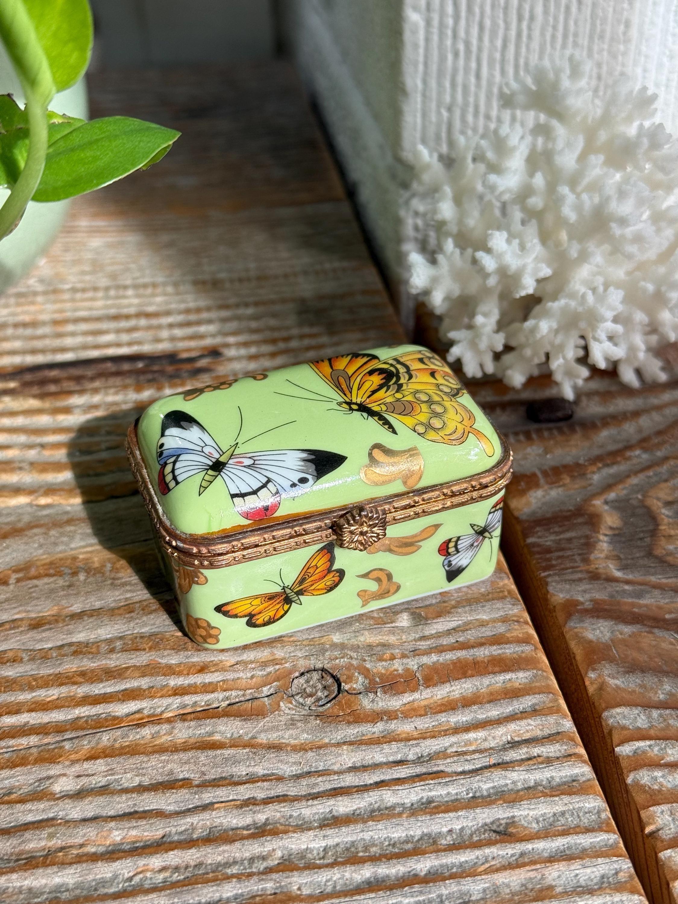 Vintage Brass Butterfly Trinket Box - Etsy