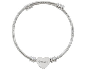 Aangepaste armband met hartmanchet | Minimalistische draadarmband met hartplaat | Jubileumcadeau | Huwelijkscadeau | Cadeau voor haar | Verjaardagscadeau