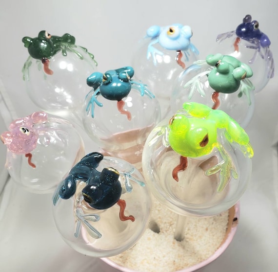 Plant Waterer Thirsty Frogs