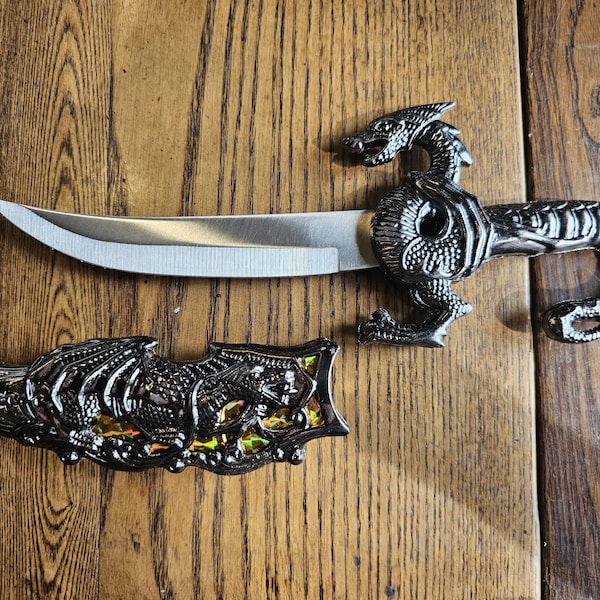 Gold Dragon Dagger