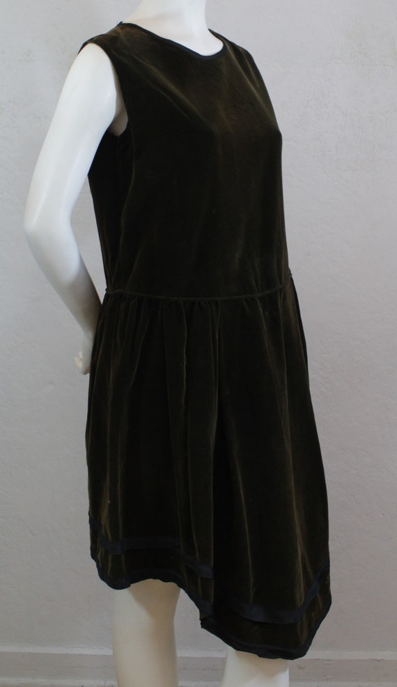 1900's Edwardian Dress in Dark Olive Green Velvet… - image 10