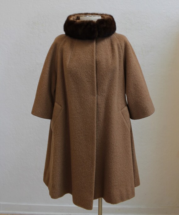 1960's "Lilli Ann" Light Brown Mohair Coat with M… - image 2