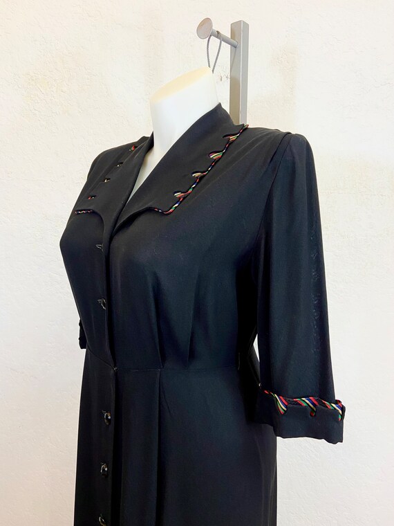 1940’s Dress in Black Rayon with Striped Fabric D… - image 7