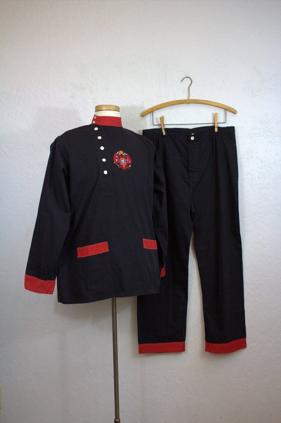 1930's "Horner Pajamas" Men's Black Cotton Broadcl