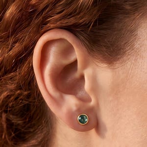 S925 Gold Plated Tiny Round Moss Agate Flat Back Stud Earring Mini Natural Green Moss Helix Tragus Cartilage Piercing Jewelry Gift For Her