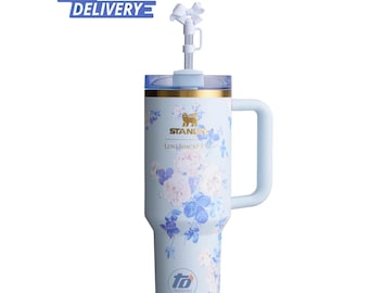 Stanley X LoveShackFancy 40 Unzen Becher | Gravierte Blumen Quencher | Rosettenband Rosa