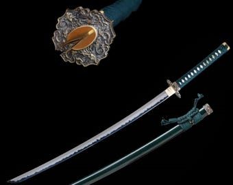 Katana japonesa funcional, feita à mão em aço manganês de alta qualidade.