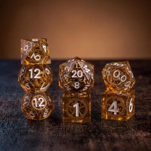 Steampunk Gear DND Tärningsset, Clockwork Resin Sharp Edge Polyhedral Tärningar, Artificer D20 TTRPG Gåva, Mekaniska Kugghjul Dungeons and Dragons