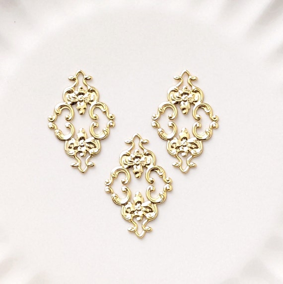 10 pcs. Raw Brass Connector, Gold Filigree Settings, Floral Charms,  23x36mm DIY Jewelry Making Supply, Blank Links