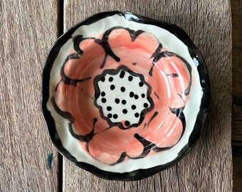 Coral, organic, poppy dish