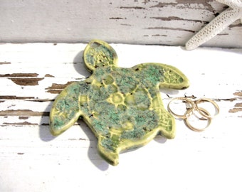 Ring dish turtle spoon rest spoonrest green jewelry dish handmade pill plate