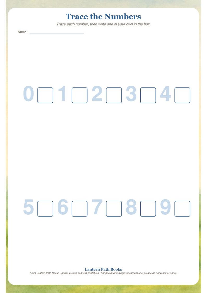 K&ouml;nnte beinhalten: Ein ausdruckbares Arbeitsblatt mit dem Titel Trace the Numbers und einer Zeile f&uuml;r einen Namen. Es zeigt hellblaue Zahlen von 0 bis 9, jeweils gefolgt von einem leeren quadratischen Feld zum Schreiben. Unten steht Lantern Path Books.