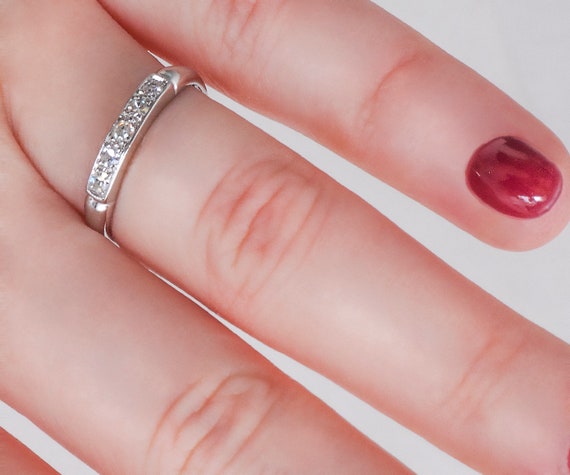 Antique Wedding Band - Antique Platinum Diamond Wedding Band View 5