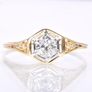 Anillo de compromiso antiguo: anillo de compromiso de diamantes en oro de dos tonos de 14 k de estilo eduardiano antiguo