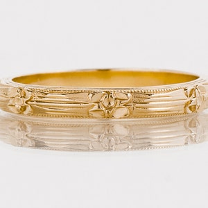 Antique Wedding Band - Antique 1920&#39;s 14k Yellow Gold Etched Wedding Band