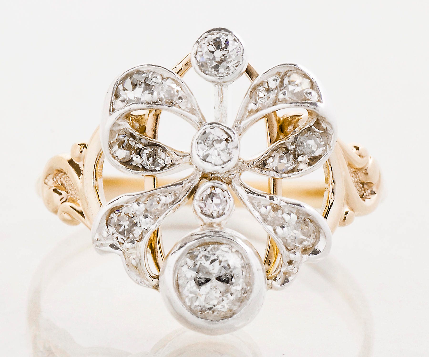 Vintage bow sale ring