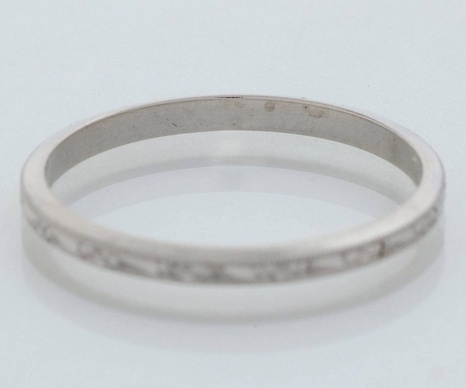 Antique Design Wedding Band