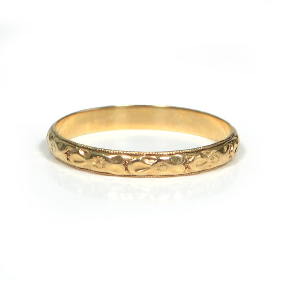 Items similar to Antique circa 1920s Wedding Band in 14k
