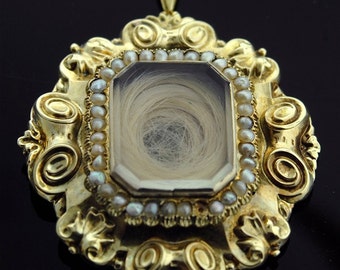 Antique Victorian 18k Yellow Gold Mourning Pendant