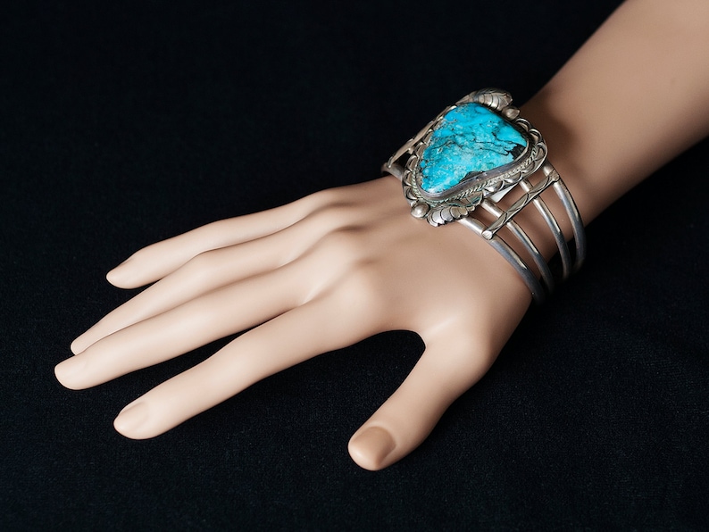 Vintage Cuff Vintage Navajo Sterling Silver and Turquoise Cuff Bracelet image 4