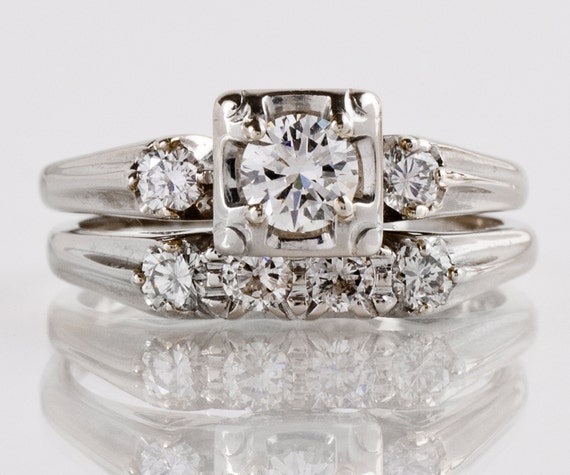 Oval lab grown diamond bridal ring set, fairy engagement and wedding rings  / Lida | Wedding rings vintage, Cute engagement rings, Diamond bridal ring  sets