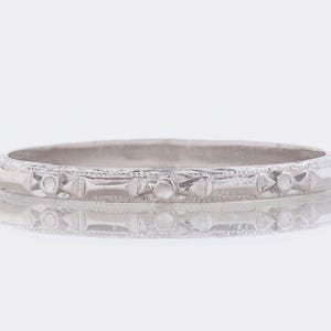 Antique Wedding Band - Antique Platinum Engraved Floral Wedding Band