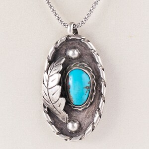 Vintage Necklace - Vintage Navajo Sterling Silver & Turquoise Pendant