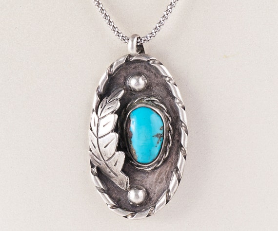 Vintage Necklace - Vintage Navajo Sterling Silver & Turquoise