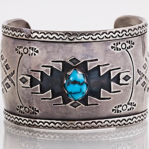 Vintage Cuff - Vintage Navajo Sterling Silver Turquoise Cuff