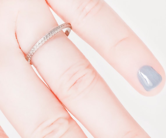 Antique Wedding Band - Antique Platinum Etched Wedding Band View 5