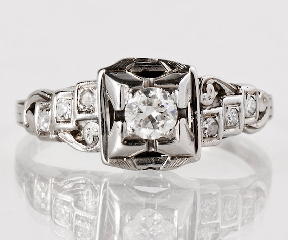 Antique Engagement Ring - Antique Engagement Ring - Antique Art Deco 18k White Gold Diamond Engagement Ring