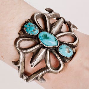 Vintage Cuff - Beautiful Vintage Navajo Sterling Silver and Turquoise Cuff Bracelet