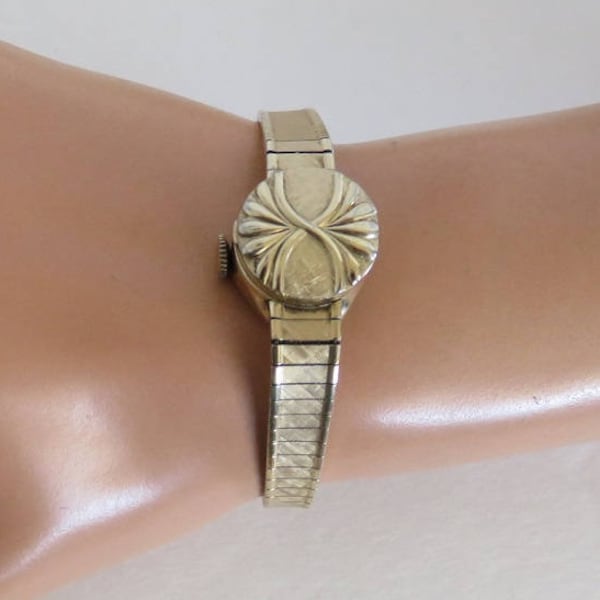 vintage Enzo Swiss Ladies Winding Bracelet Montre-bracelet rempli d’or