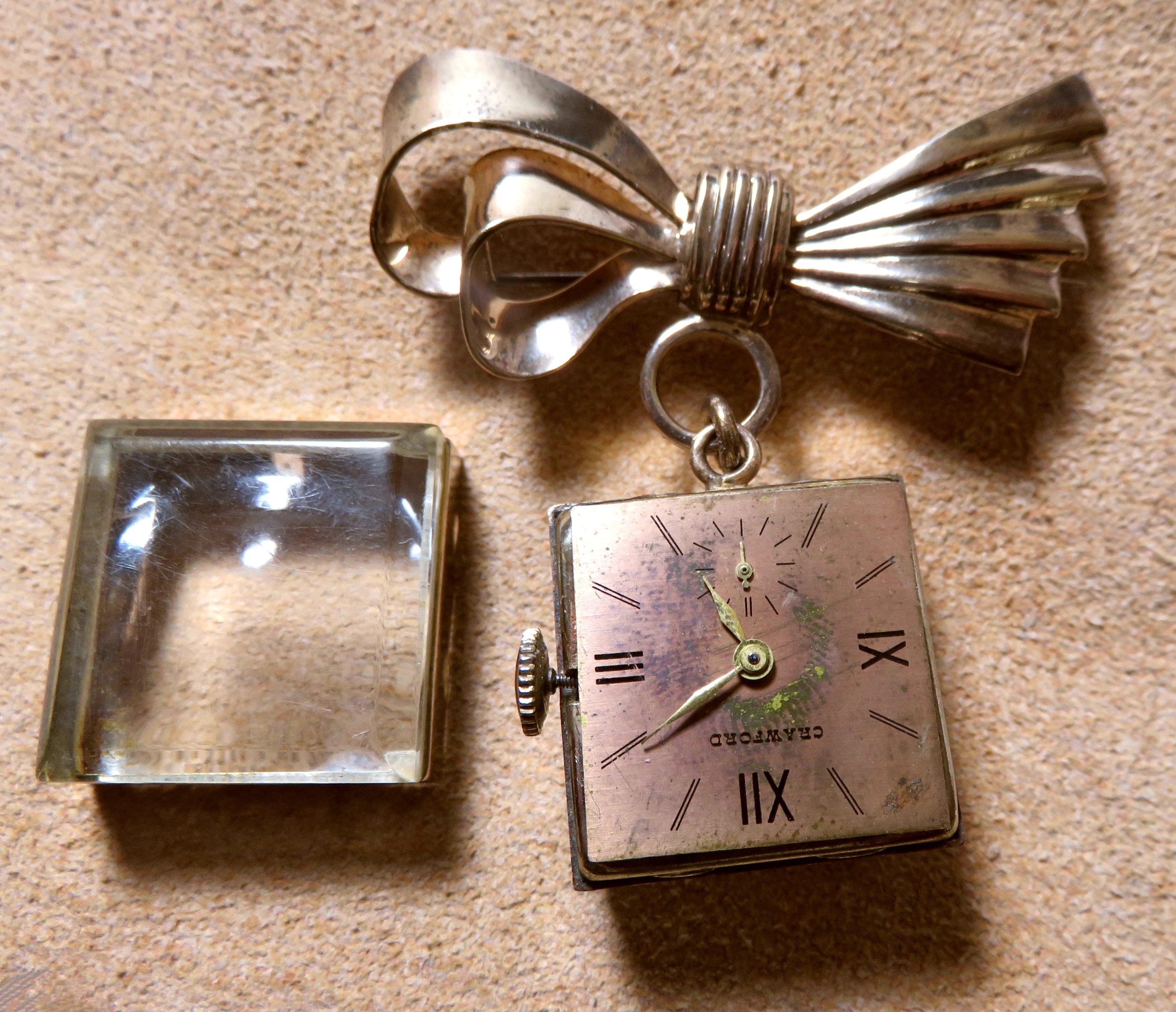 Vintage 1940’s lucite cube hanging Royce watch Originally hung from a bow pin Vintage watch part lucite paperweight found at Goodwill NC main image 4