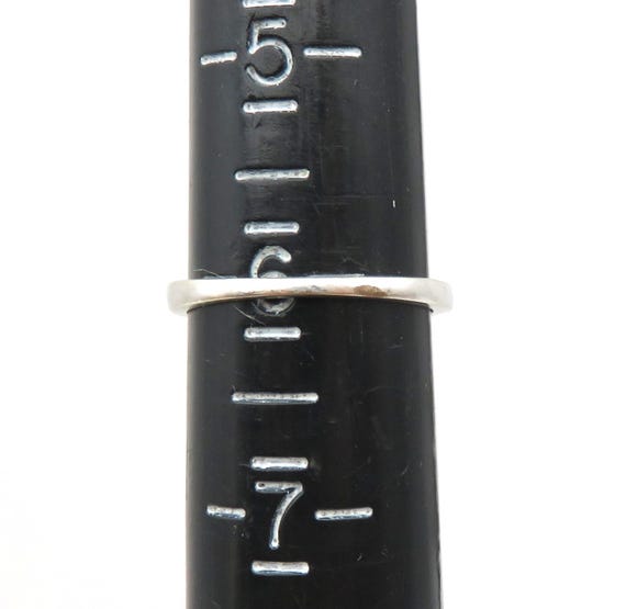 10k Solid White Gold Ring, Size 6 - image 4