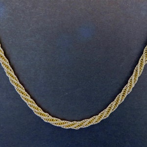 Fantastic 14K Prue Yellow Gold Woven Rope Chain, necklace 18 Inches in excellent condition image 9