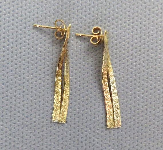 14K Solid Gold Multicolor Herringbone Link Dangle… - image 3