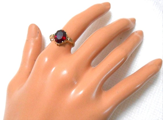Antique 10K Rose Gold Resizable red stone Ring - image 2