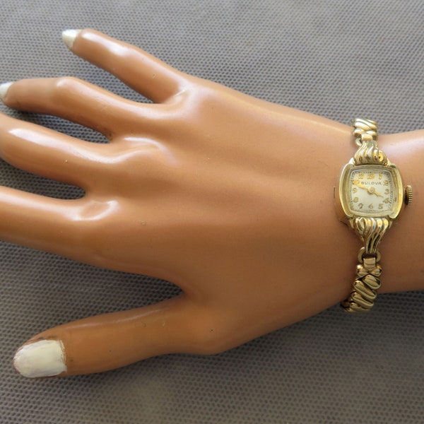 Vintage Bulova 10K Gelb Gold Filled Damenuhr. Cal 6AH, Original Box & Zertifikat