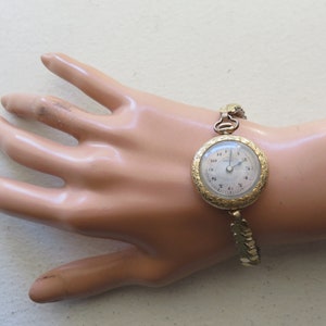 Vintage Women Esprit Yellow and Rose Gold Filled Wrist Watch, Wristwatch, Runs and keeps accurate time