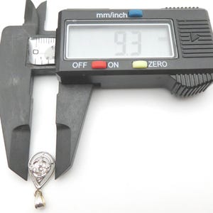 Colgante de oro blanco macizo de 14 quilates con diamante para mujer: talla brillante redonda de 3/8 de quilate. imagen 5