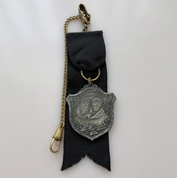 1909 Late Victorian Vest Pocket Watch Chain With H