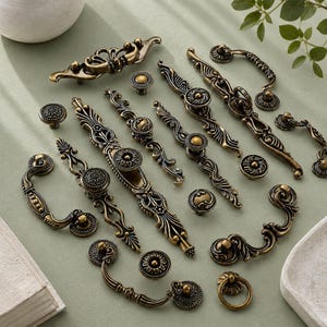 Puxadores de armário em bronze antigo, puxadores de gaveta ornamentados europeus, ferragens vintage para guarda-roupa e cômoda, puxador com furo único.