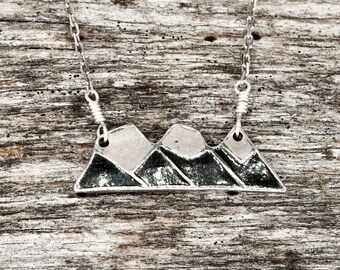 Three sisters mountain necklace Outlet