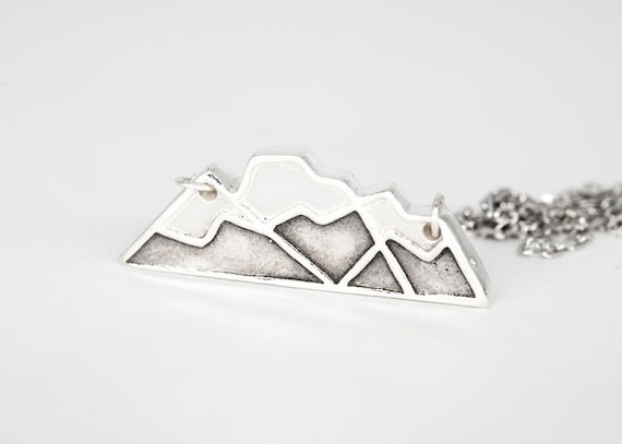 Three Sisters Fernie Mountain Necklace Etsy UK