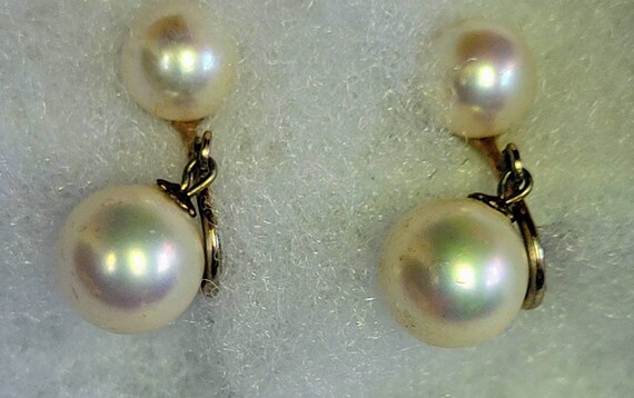 Pretty Pearl's Swinging like The Sixties Earrings… - image 2