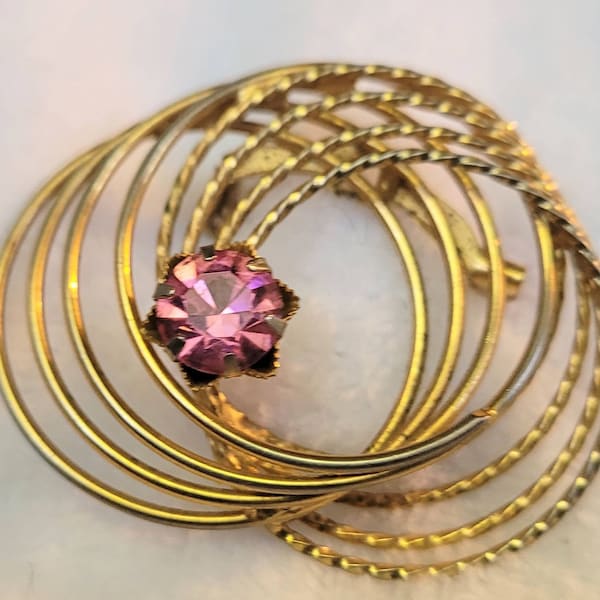 Golden Swrils 50s Pink Swarovski Dimensional Braclet